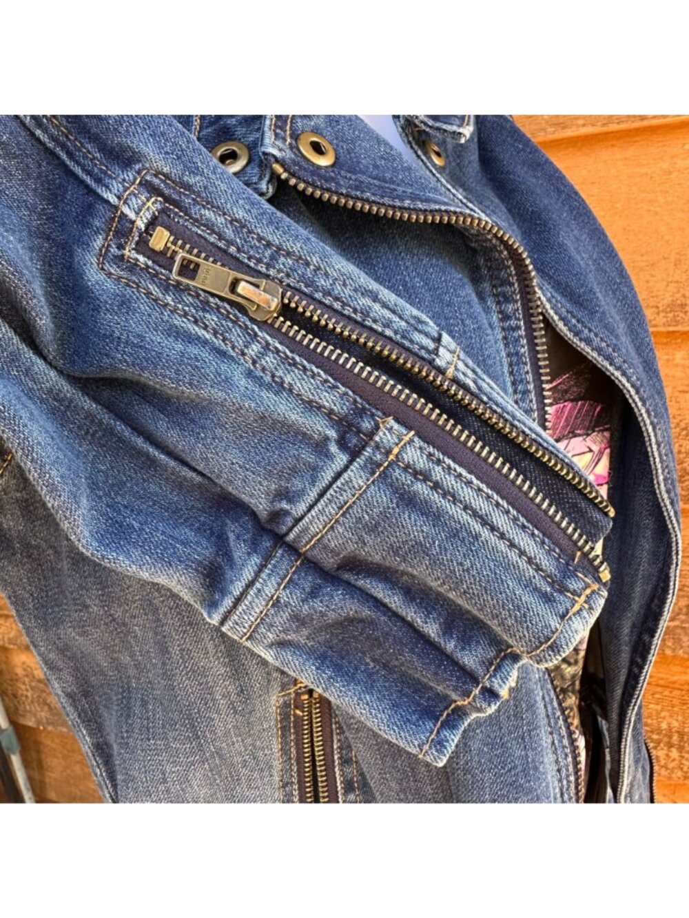 Gap Womens Denim Moto Jacket Medium Blue Wash Zippered Pockets Size M - Picture 8 of 9